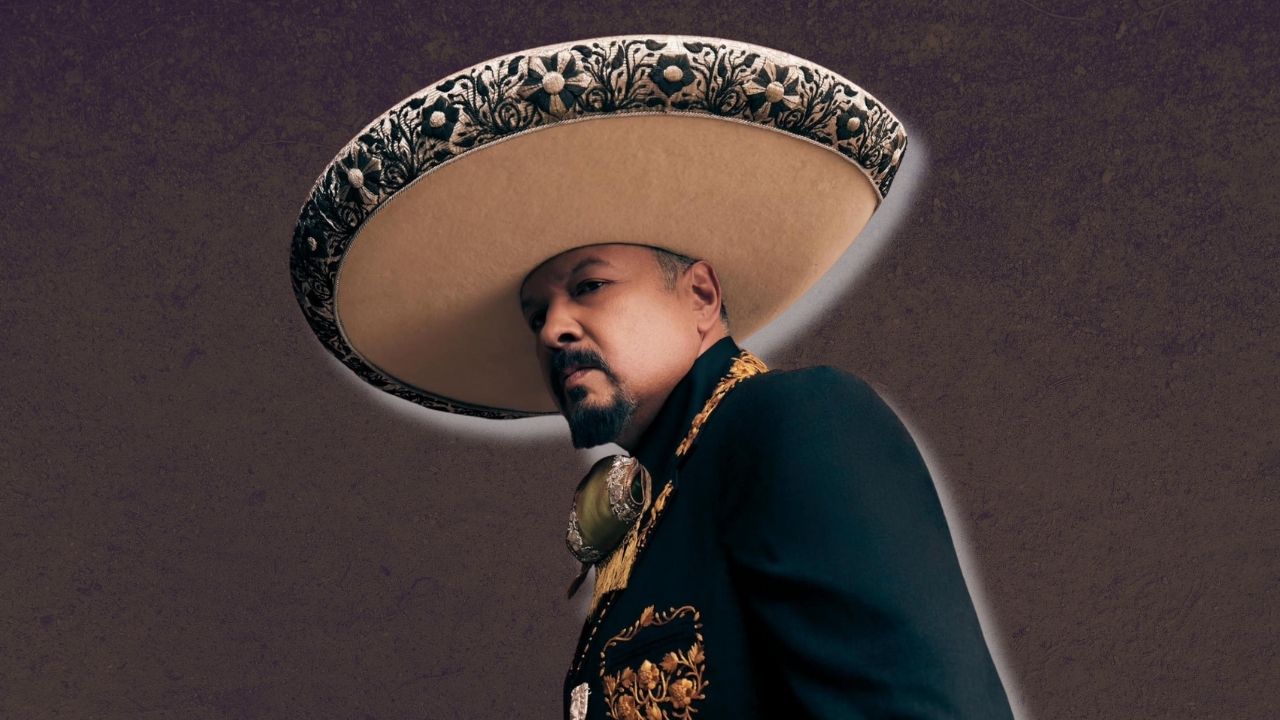 Pepe Aguilar acude al hospital y se queja de pésima atención médica, ¿cuál es su estado de salud?